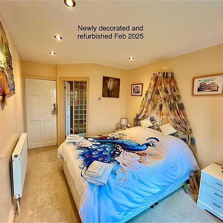 Willow Ridge - A Large Country House With 3 Rental Rooms Clutton Экстерьер фото