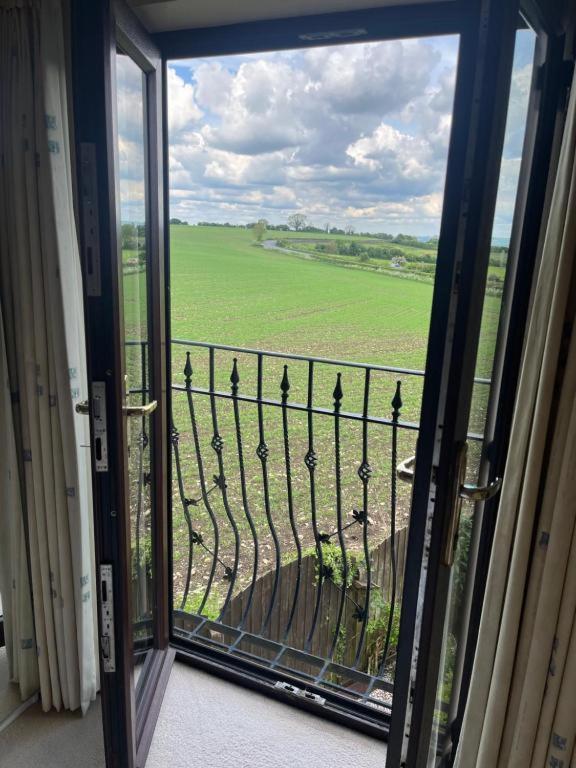 Willow Ridge - A Large Country House With 3 Rental Rooms Clutton Экстерьер фото